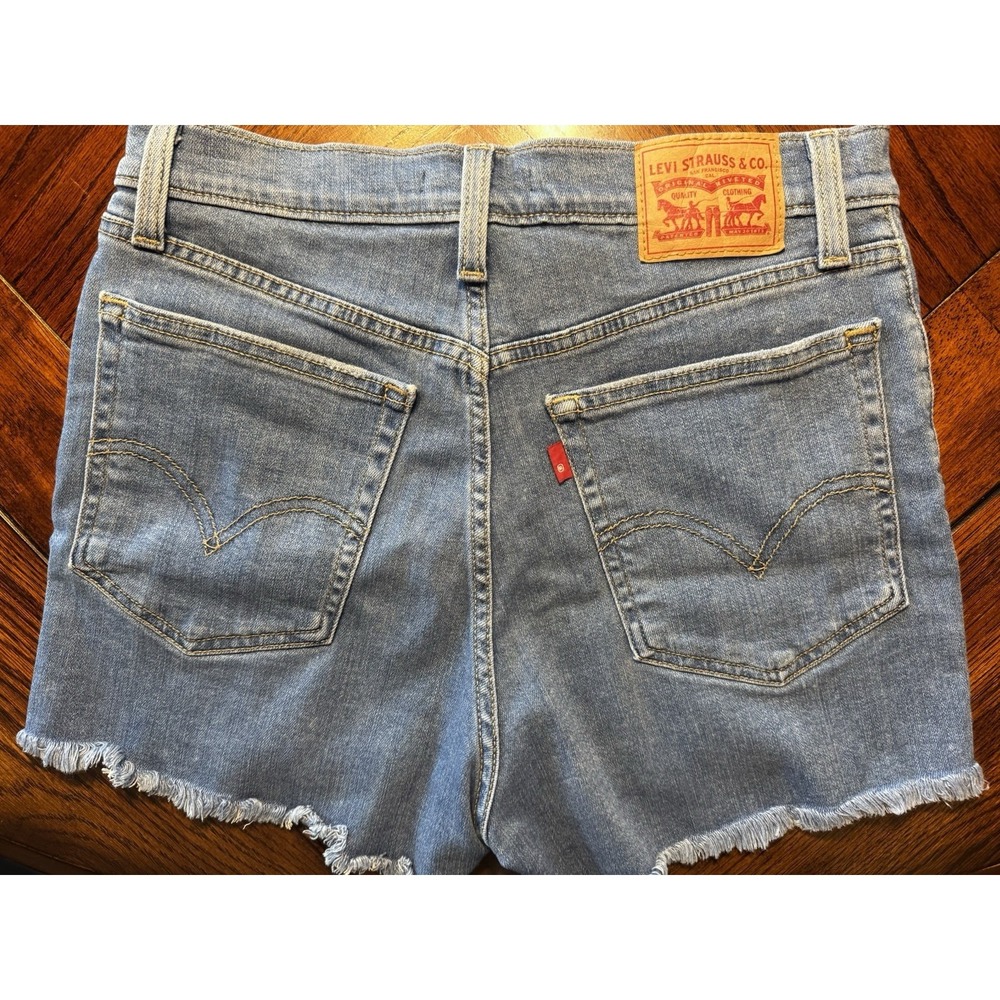 Levi's High Rise Jean Shorts Blue Light Wash Stretch 72878-0021 Womens Size 29